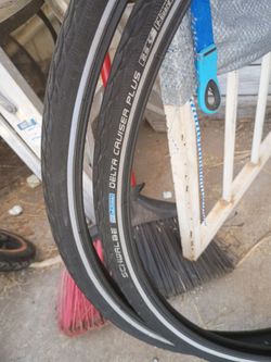 Schwalbl 700 x 32 c used but still good shape 30 dollars new each comes with tubes
