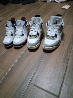 Jordan's 4 AIR size 7Y size 10