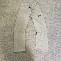 Light Oatmeal Essential sweats uncuffed