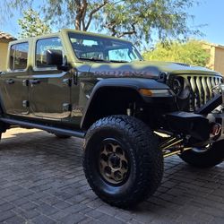 2023 Jeep Gladiator