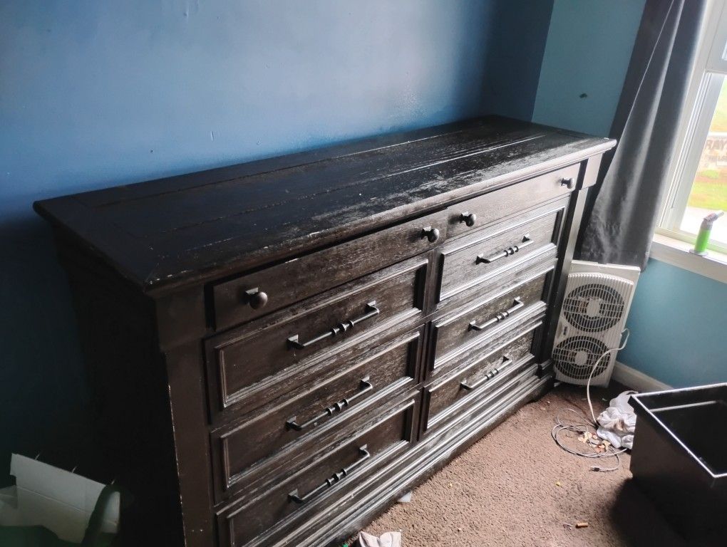 Beautiful Long Dresser With Mirror