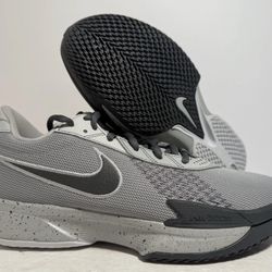 Nike GT Cut Academy, Grey, Size 6.5