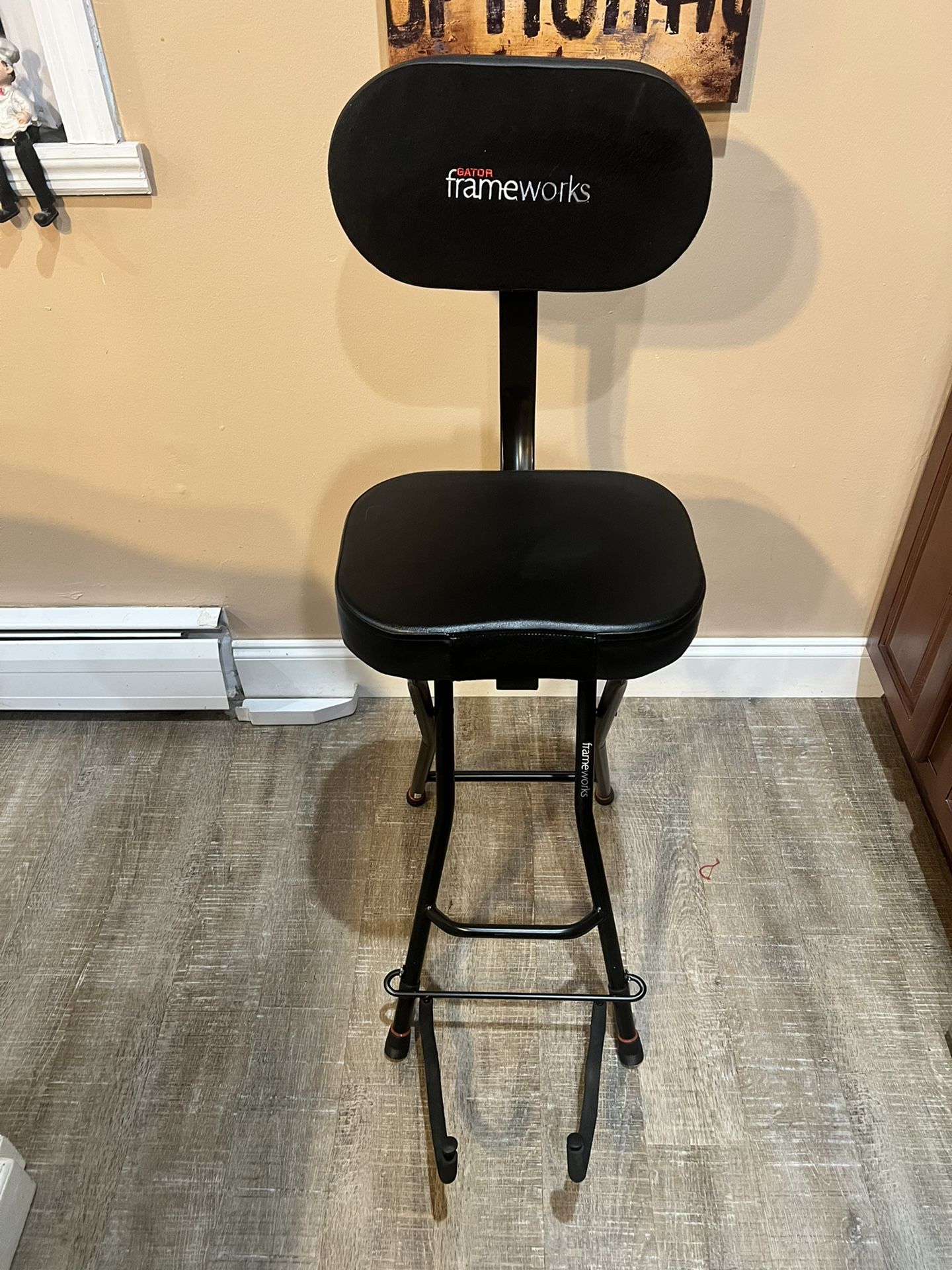 Frameworks guitar stool