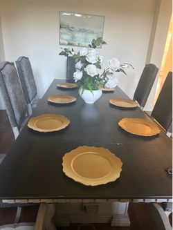 Dining room table