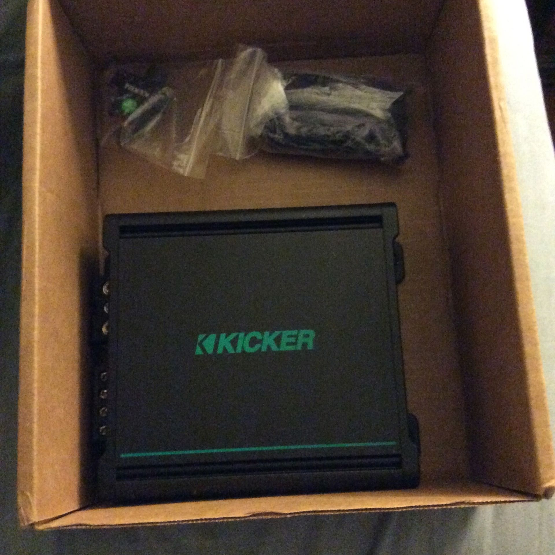 Kicker Amp KMA 1x800 True Watts