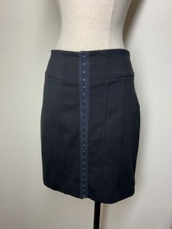 Club Monaco Women’s Black Mini Skirt with Hook-and-Eye Closure, size 8