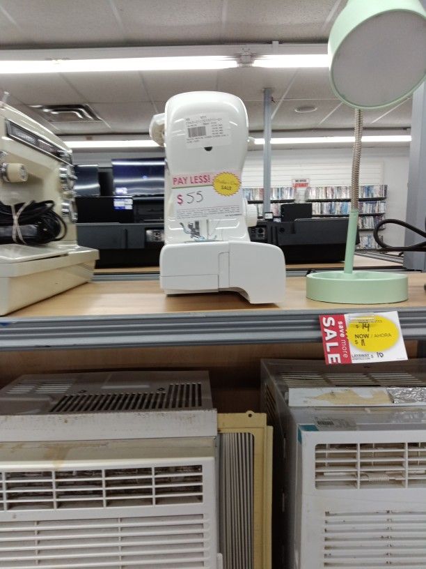 Sewing Machine Singer