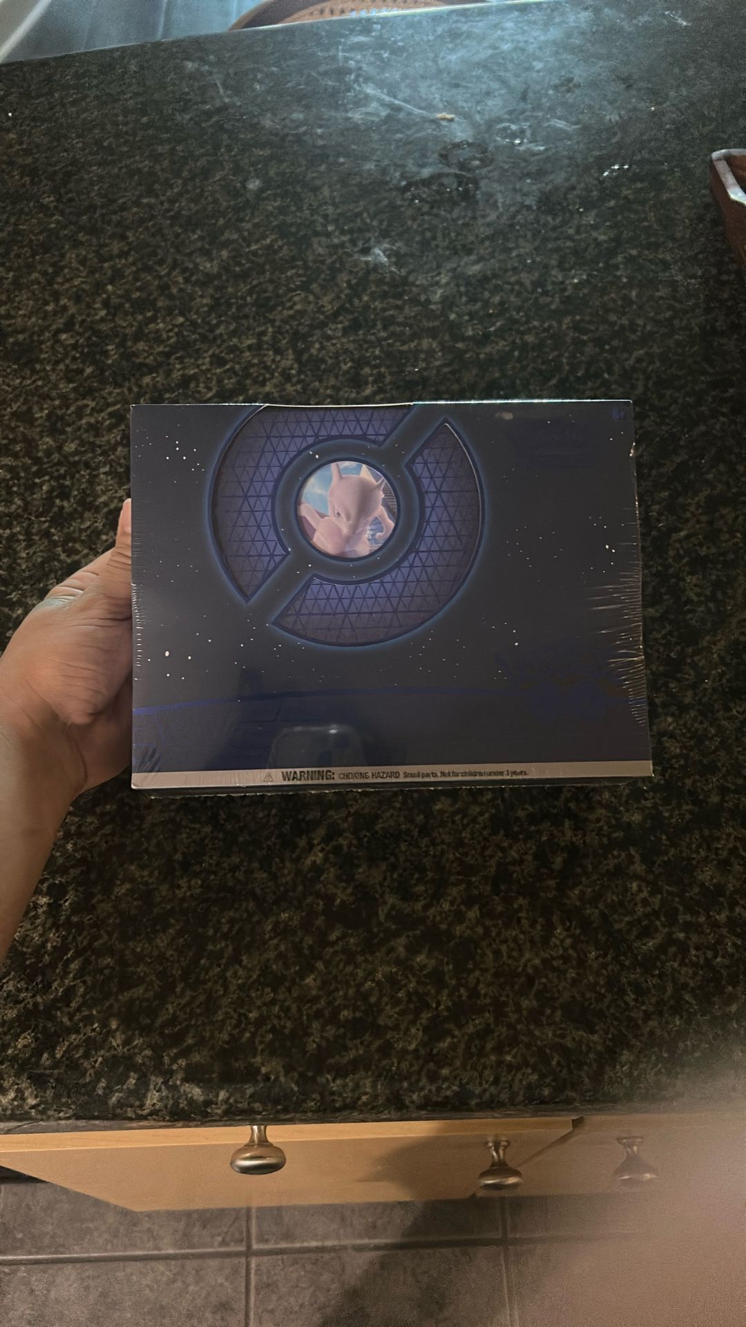 Pokemon Center Pokemon Go ETB