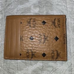 McM Card And Cash