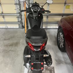 Vespa PIAGGIO BV 350