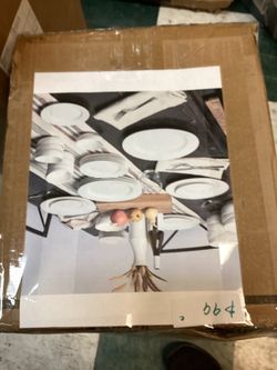 Plates and Dinnerware