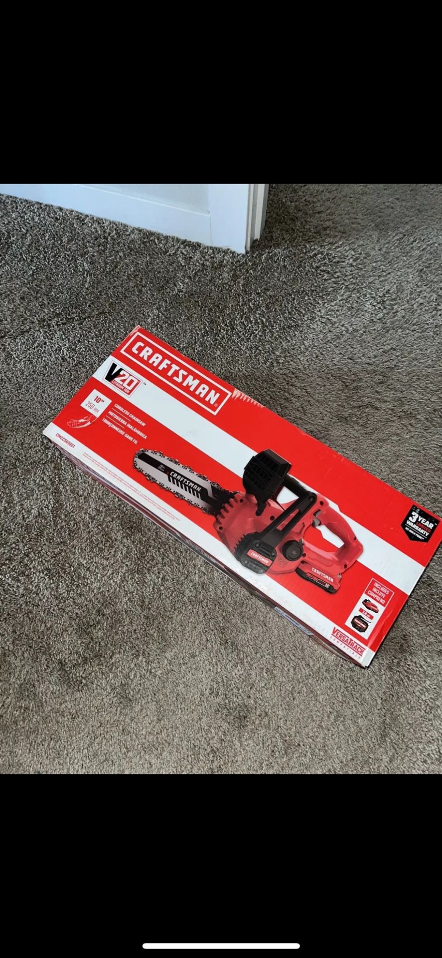 CRAFTSMAN V20 Cordless Chainsaw, Battery and Charger included (CMCCS610D1) Brand new In Box 