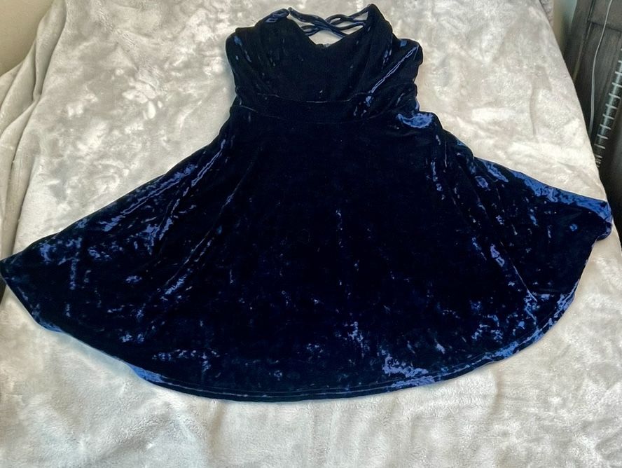 Dress sleeveless navy blue Crushed velvet small