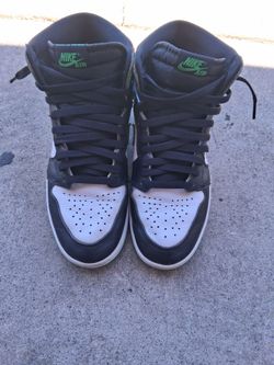 pine green Jordan 1's