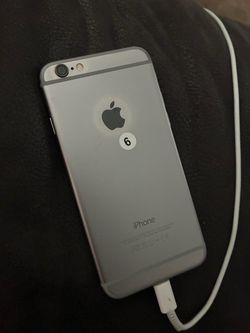 iPhone 6 lightly used COMPLETELY UNLOCKED