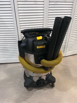 Industrial 8 Gallon Stainless Steel DeWALT Shop Wet/Dry Vac 5HP - Excellent Condition