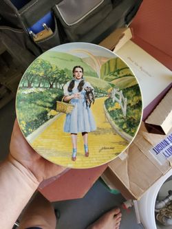 Collectible Plate Wizard Of Oz Collection Over The Rainbow