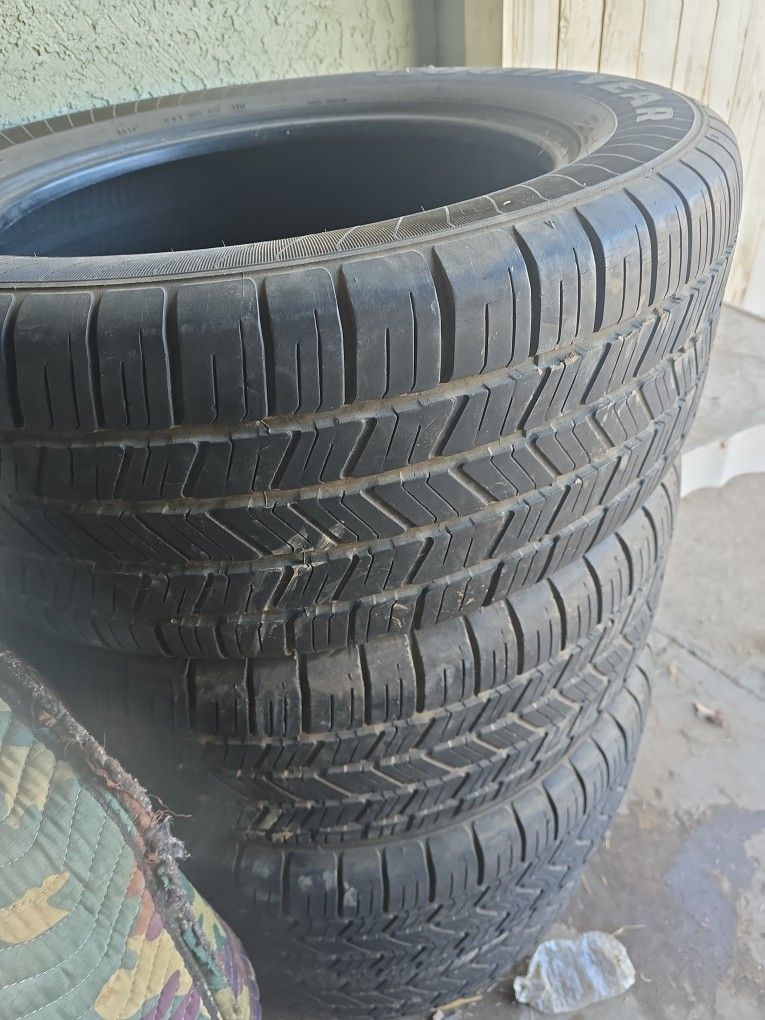 Set De Llantas Usadas Goodyear Eagle Ls P275/55r20