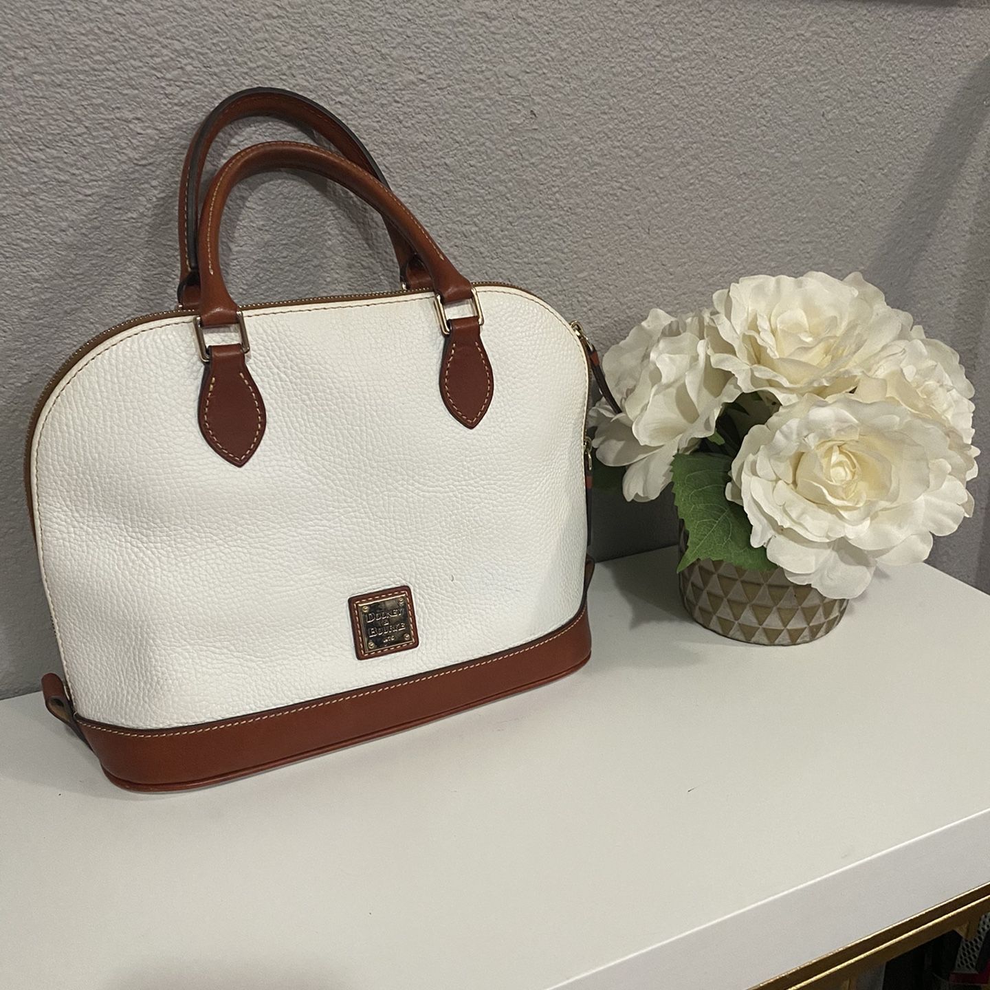 Dooney And Bourke Handbag