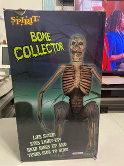 Halloween Bone Collector Animatronic