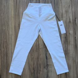 Alo Yoga High Waist Airbrush Capri