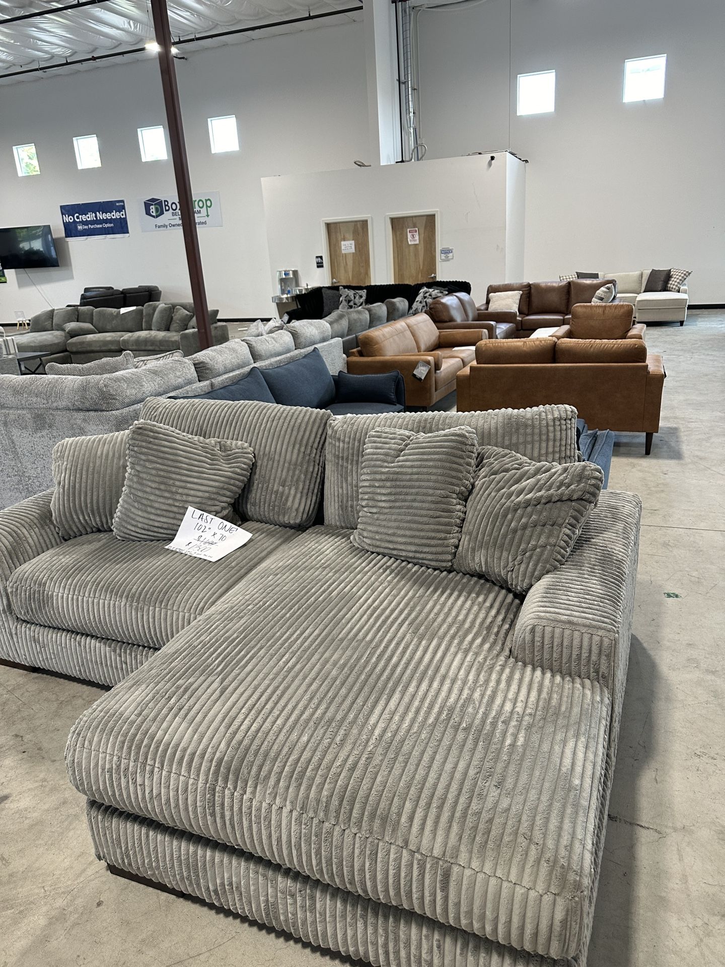 SOFAS SECTIONALS AND MORE! BRAND NEW DIRECT FROM MANUFACTURER