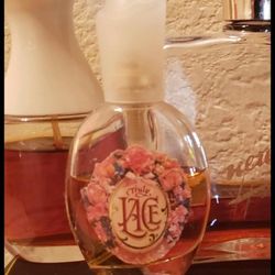 VINTAGE WOMEN'S TRULY LACE PERFUME COLOGNE SPRAY BY COTY