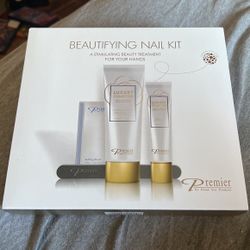 Beautifying Nail Kit 