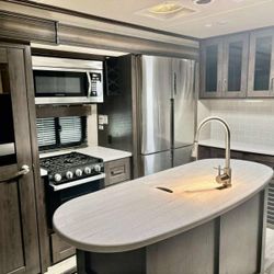 2021 Grand Design Reflection 315RLTS RV