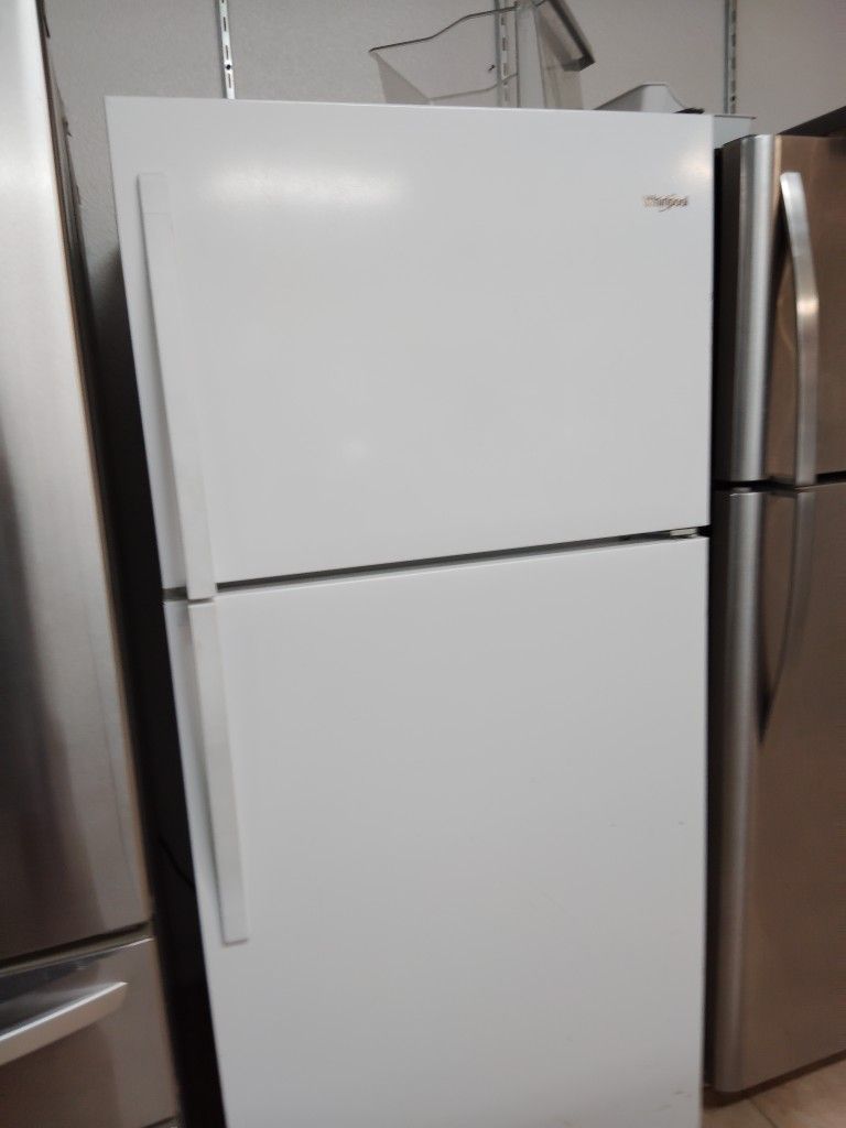 Whirlpool Refrigerator Works Great 