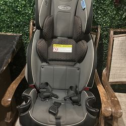 Graco SlimFit 3-in-1 convertible car seat