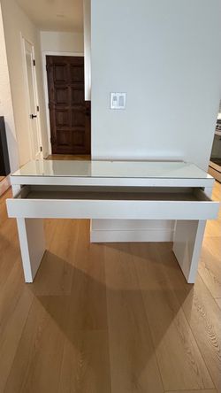 IKEA Vanity Malm