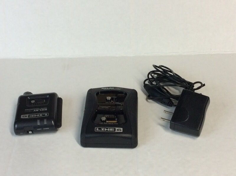 Line 6 Relay G30 Wireless Guitar System TBP06 Transmitter & RXS06 ...