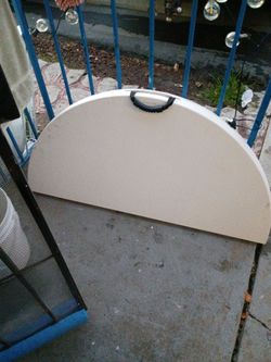 Life time white foldable round table