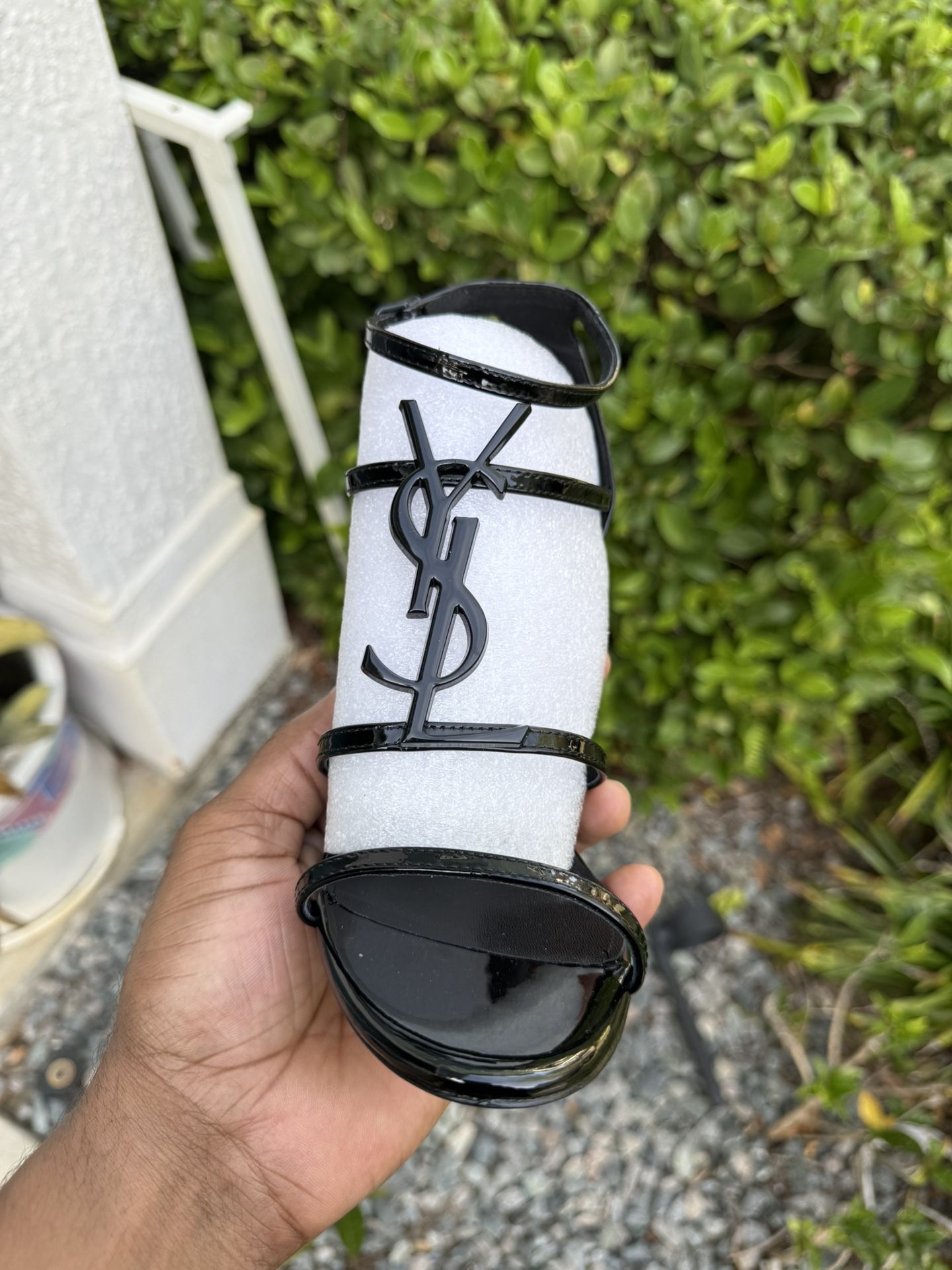 Women Size 6 YSL Heels