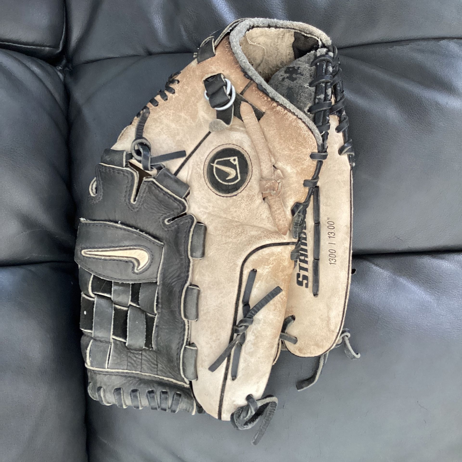 Nike Baseball Glove
