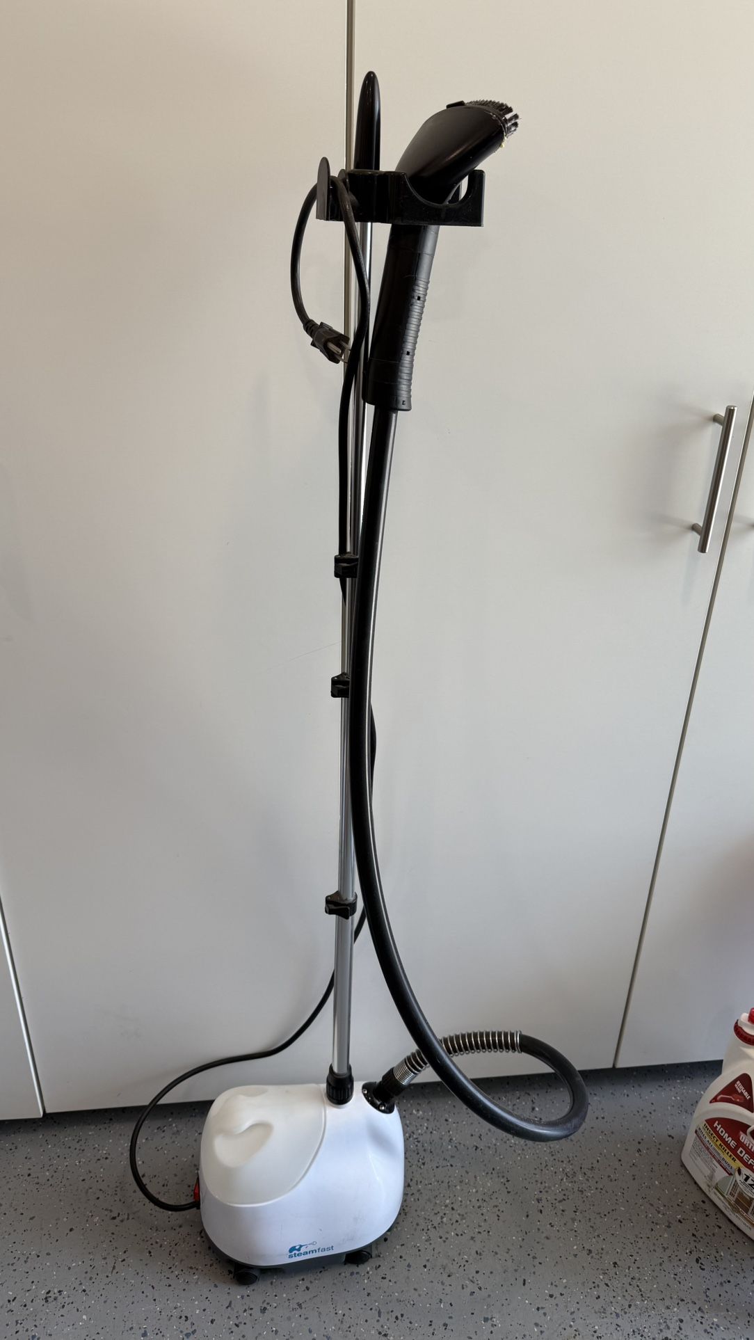 Clothes Steamer