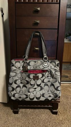 Coach Poppy Signature Red Hearts Glam Large Black/Gray Tote Bag  with Wallet
