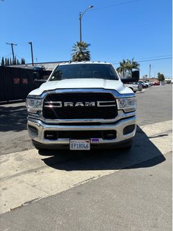 2022 ram 3500 4wd dually diesel