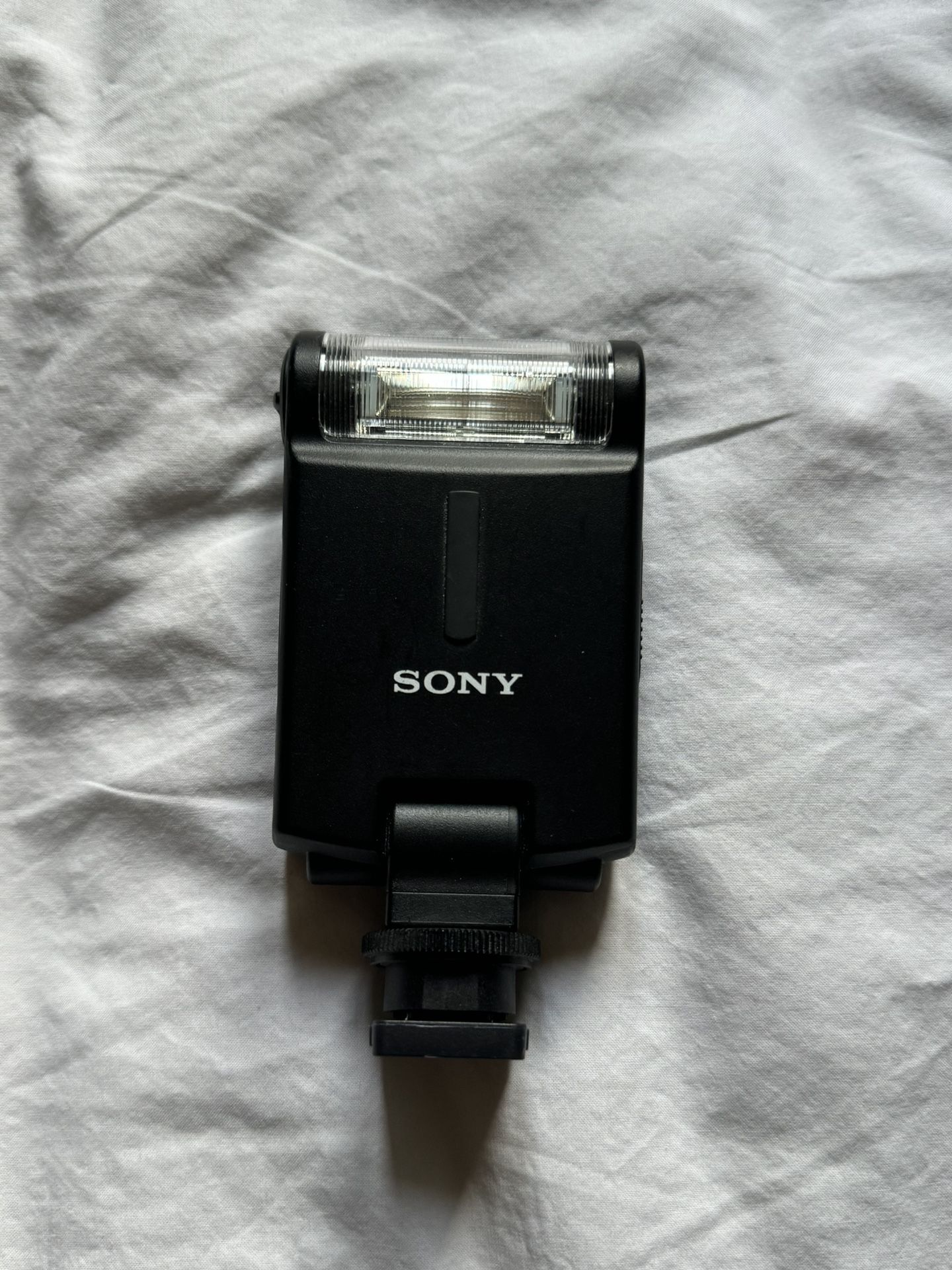 Sony HVL-F20M External Flash for Sony Alpha E-Mount/DSLR/SLT Camera
