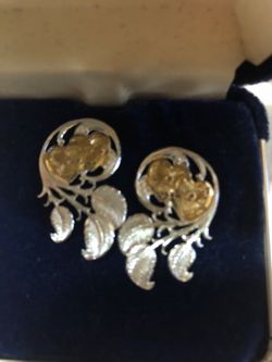 BRAND NEW EARRINGS MONTANA BRAND