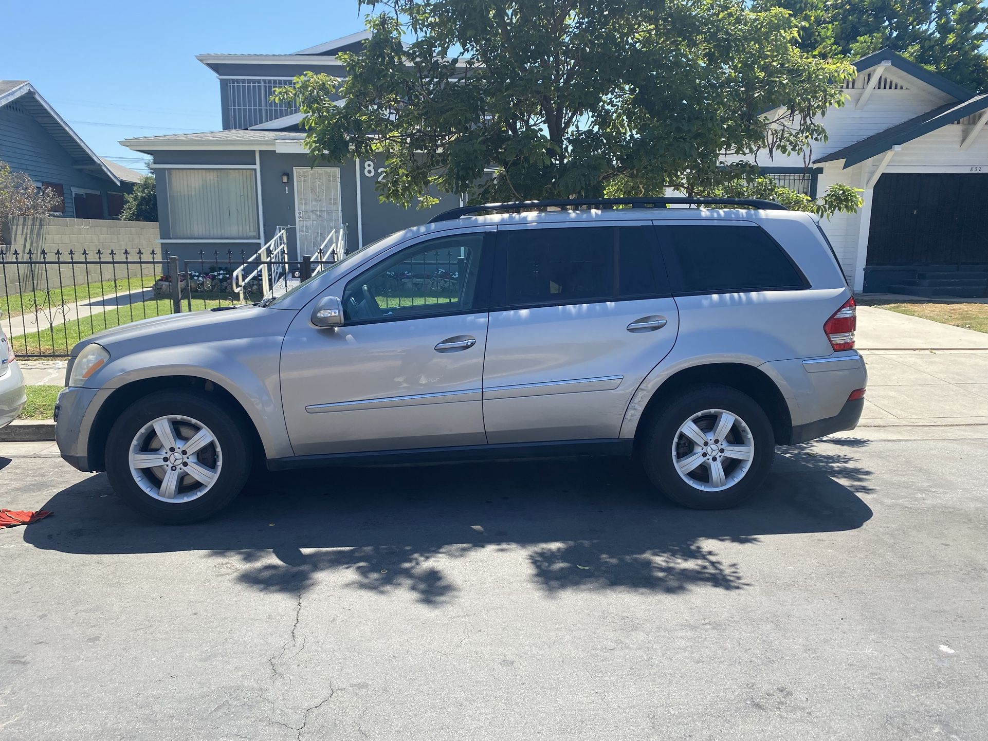 2007 Mercedes Benz GL450 Low Mileage New Engine.