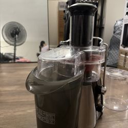 Oster Juice Extractor