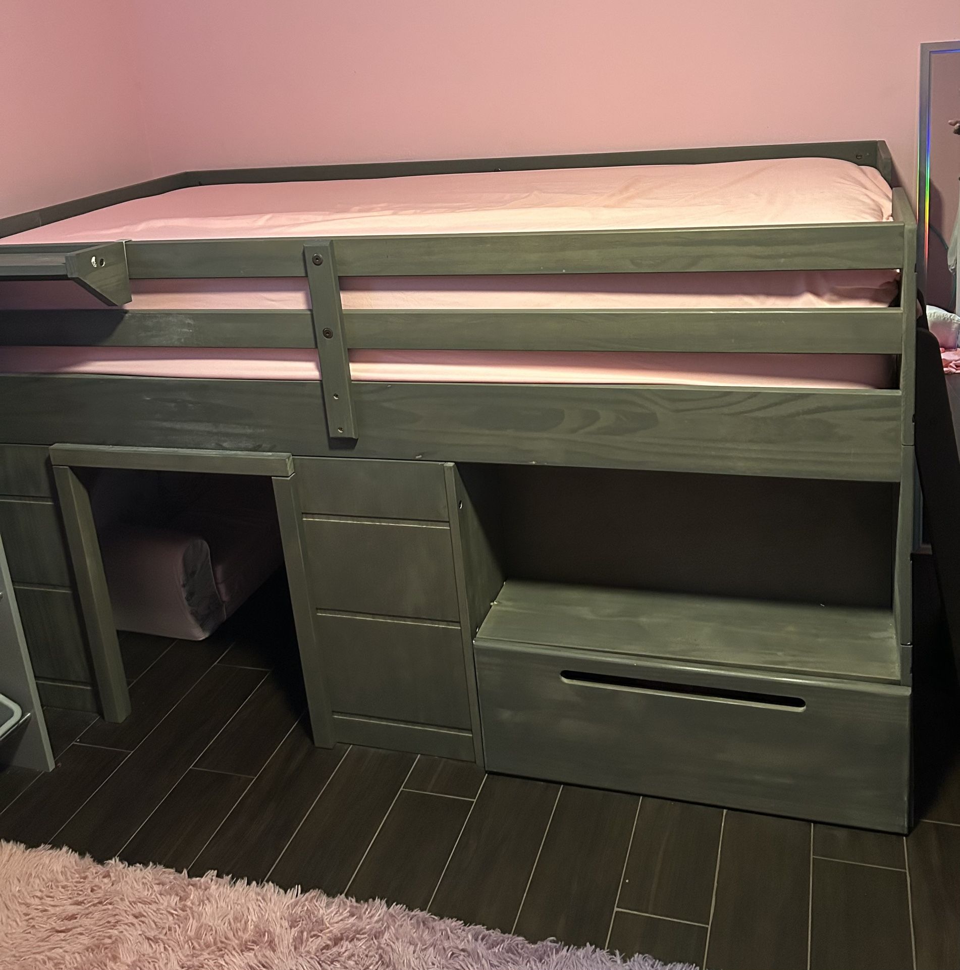 Kids Loft Bed w/ matching Dresser And Toy Organizer