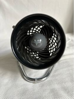 Vornado Circulation Personal Dest Top Small Fan