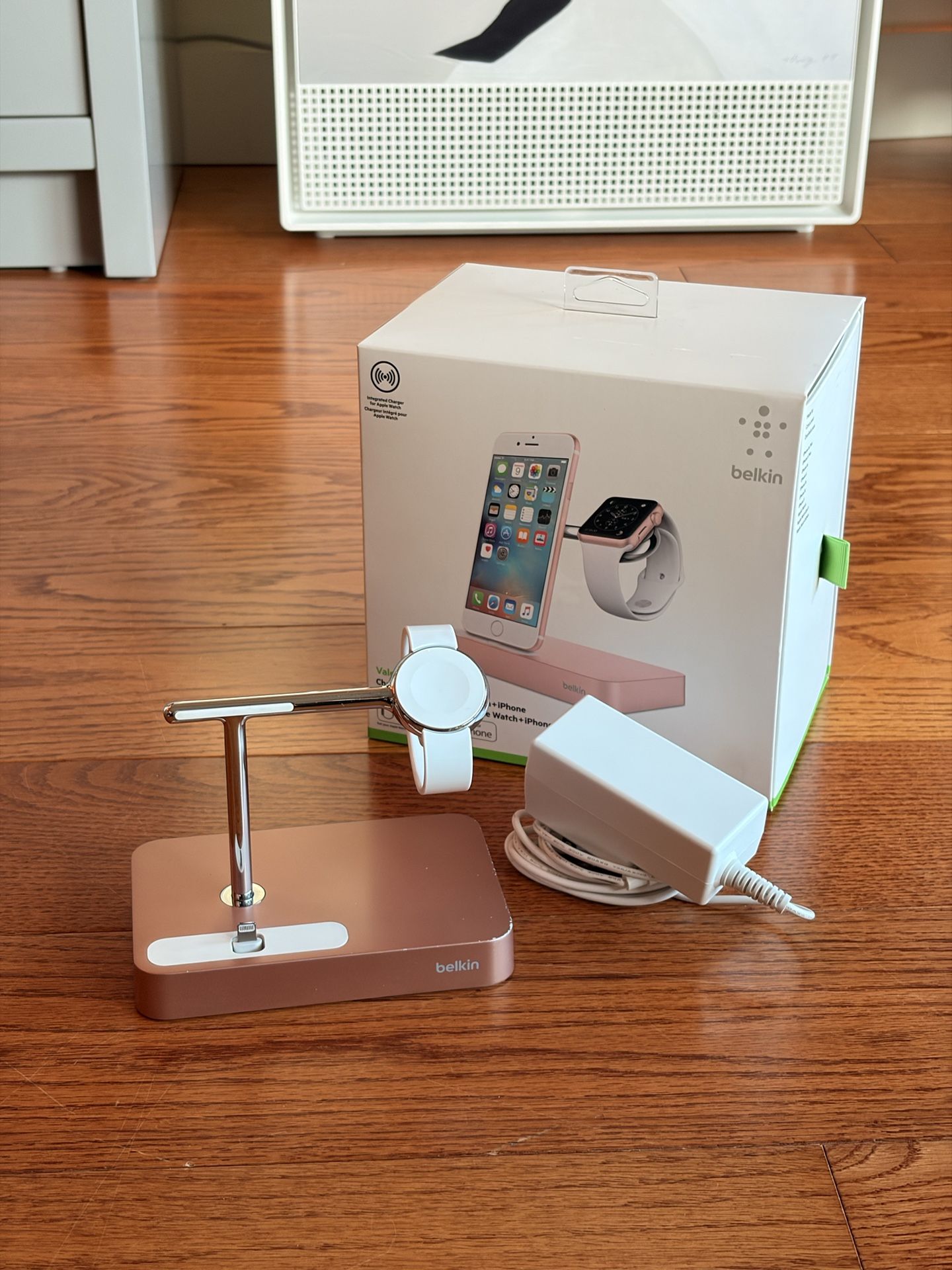 Belkin Valet Charger – Rose Gold (Apple Watch & iPhone)