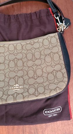 Coach Signature Chelsea bag