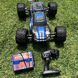 Traxxas E-Revo RC Monster Truck