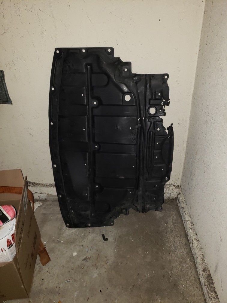 Infiniti Q50 Undershroud OEM