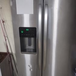 Refrigerator/ Cabinet/End Table